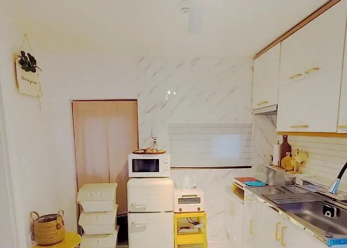 아파트 정 *